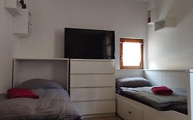 Apartment 10